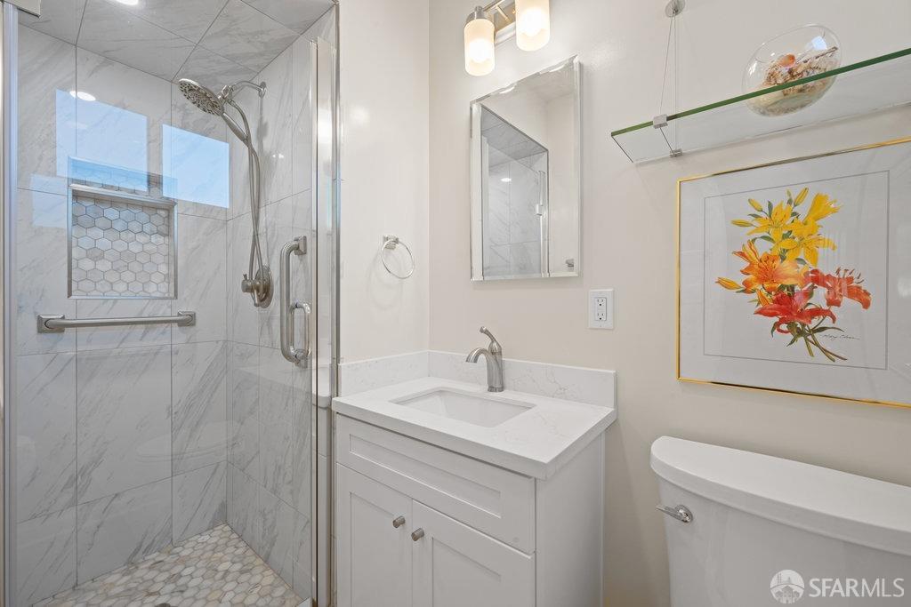 Detail Gallery Image 14 of 34 For 227 Gateway Dr, Pacifica,  CA 94044 - 4 Beds | 3 Baths