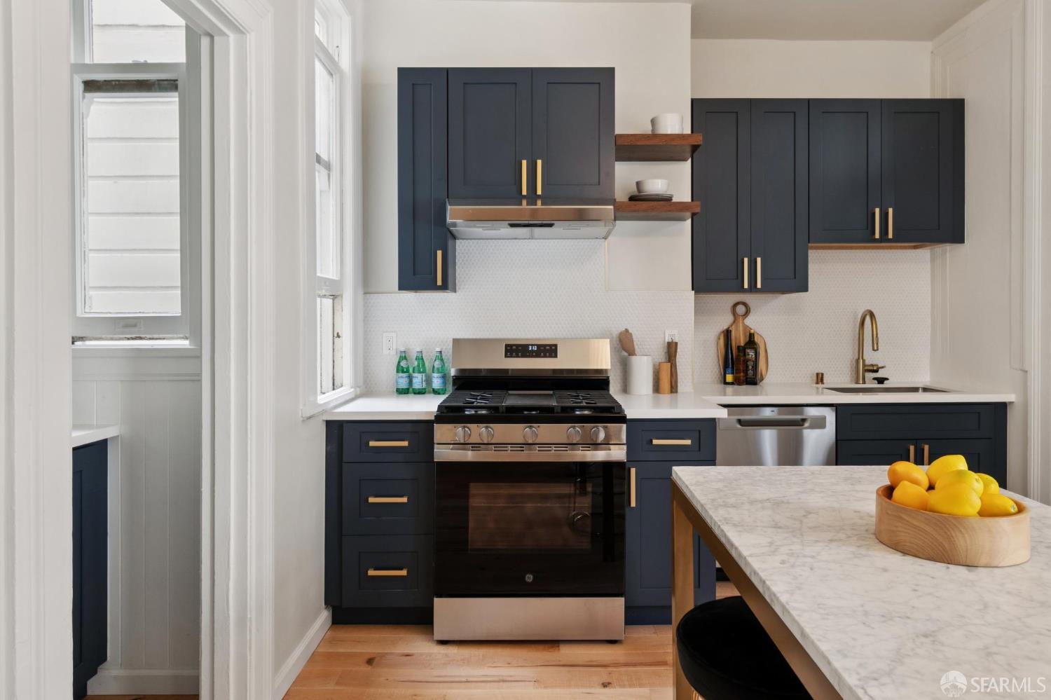 Detail Gallery Image 26 of 98 For 1136 Mason St, San Francisco,  CA 94108 - – Beds | – Baths