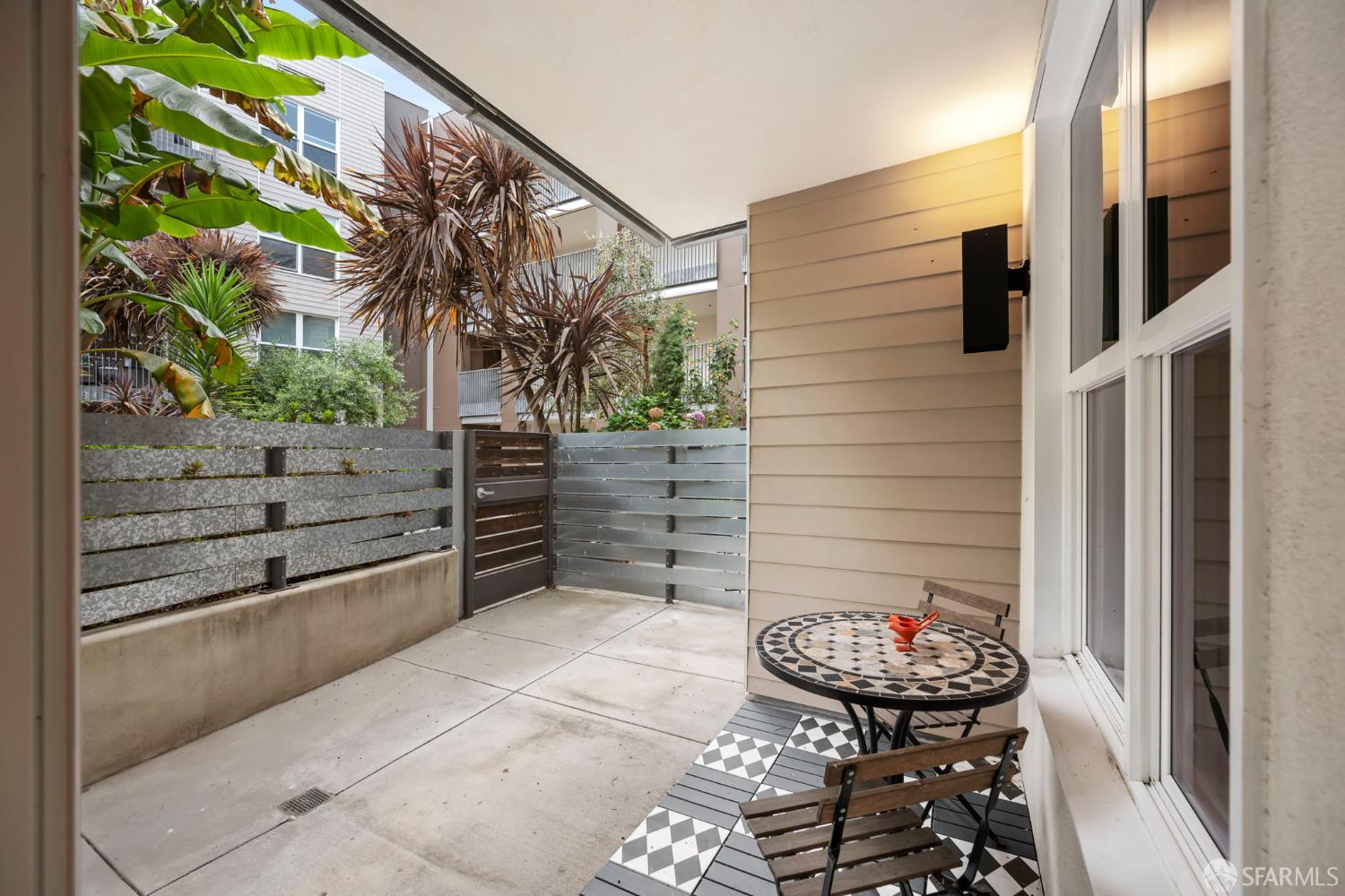 Detail Gallery Image 8 of 53 For 5800 3rd St #1121,  San Francisco,  CA 94124 - 3 Beds | 3 Baths