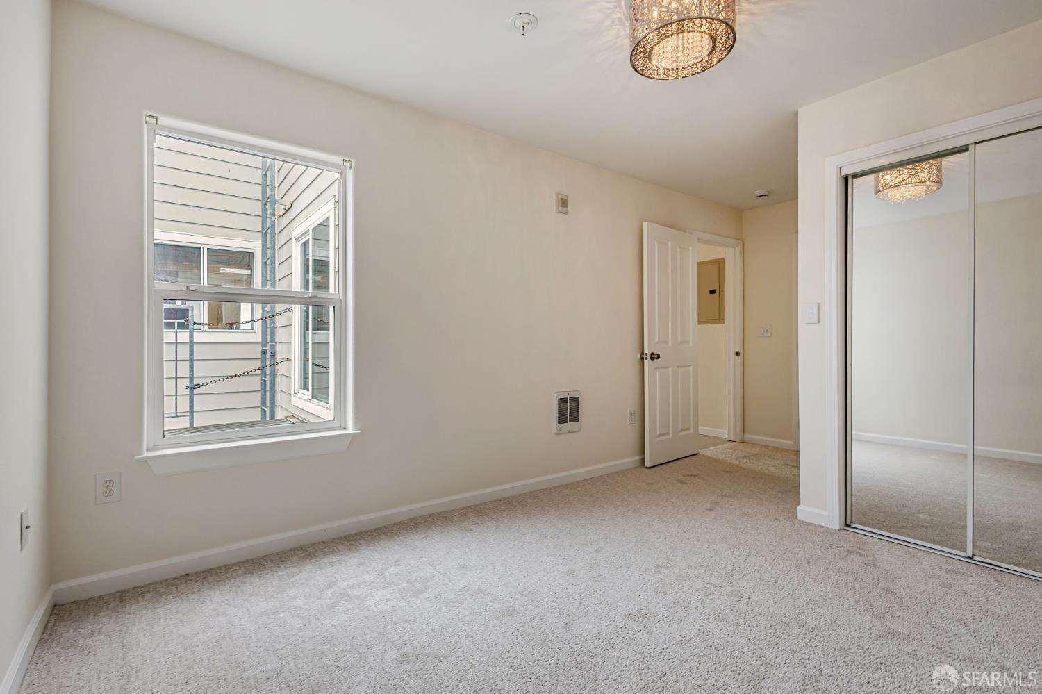 Detail Gallery Image 22 of 25 For 1688 Wallace Ave #304,  San Francisco,  CA 94124 - 2 Beds | 2 Baths