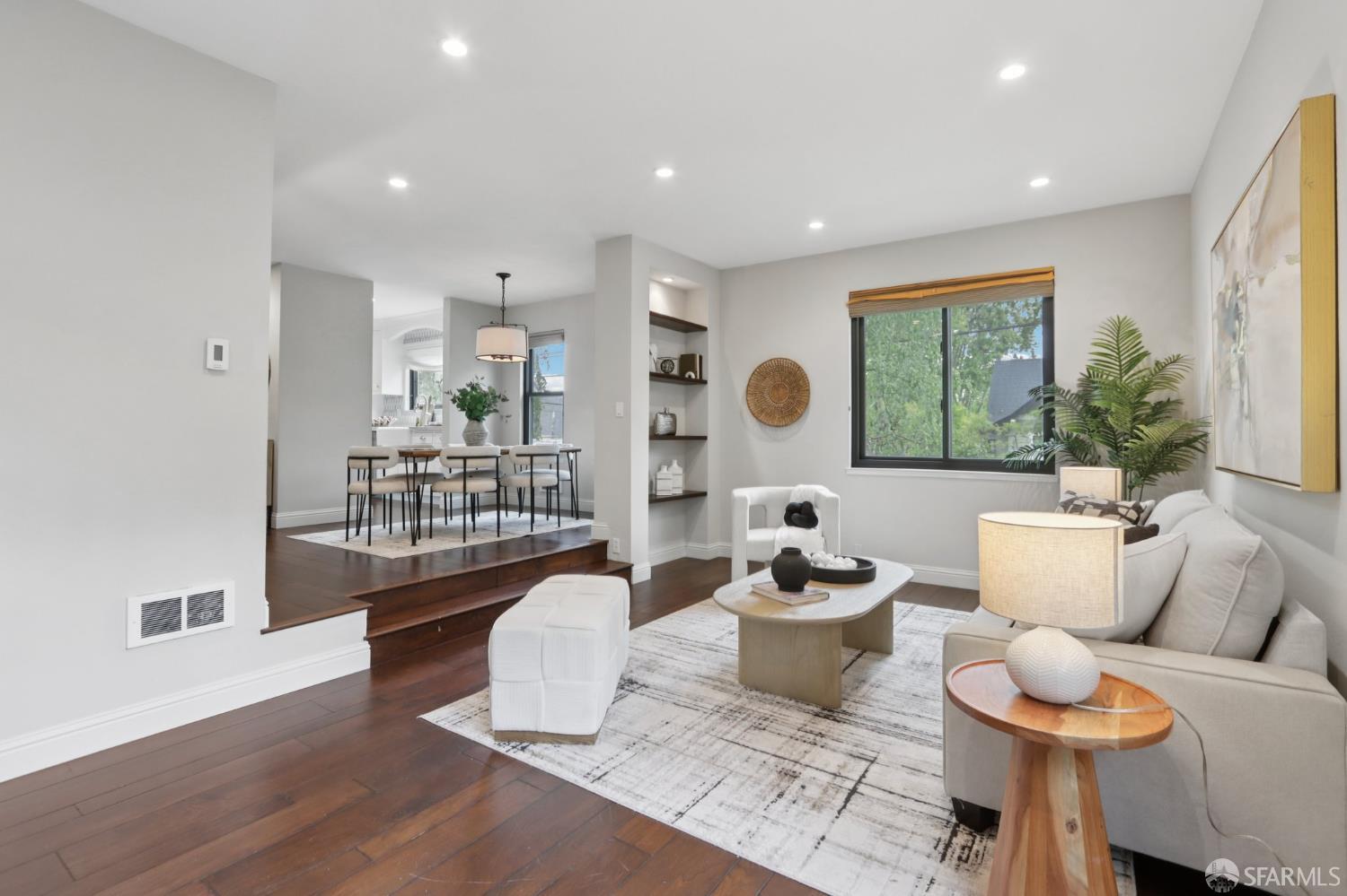Detail Gallery Image 3 of 47 For 733 Fairfield Rd #8,  Burlingame,  CA 94010 - 2 Beds | 2/1 Baths