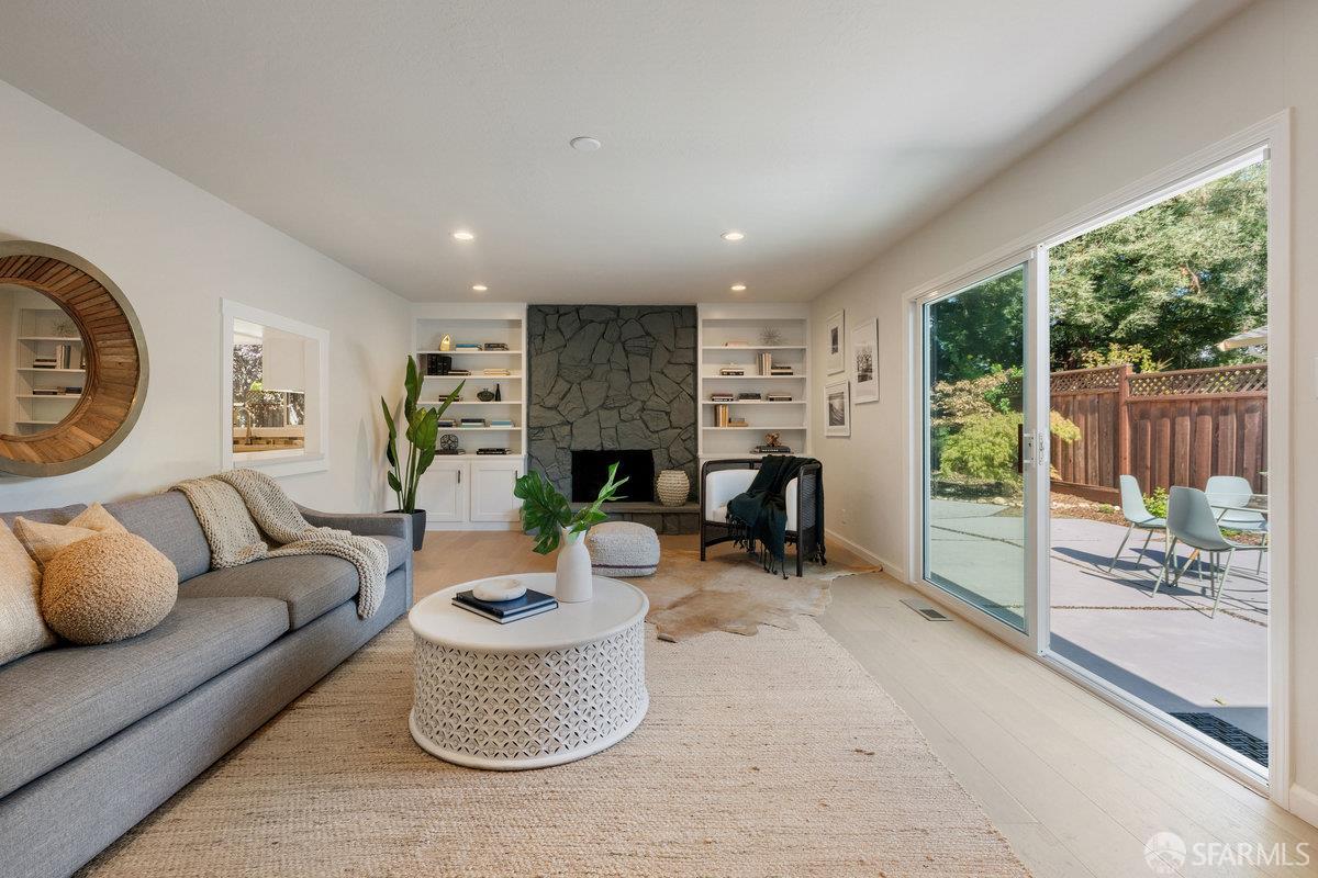 Detail Gallery Image 39 of 58 For 714 Wimbledon Rd, Walnut Creek,  CA 94598 - 5 Beds | 2/1 Baths