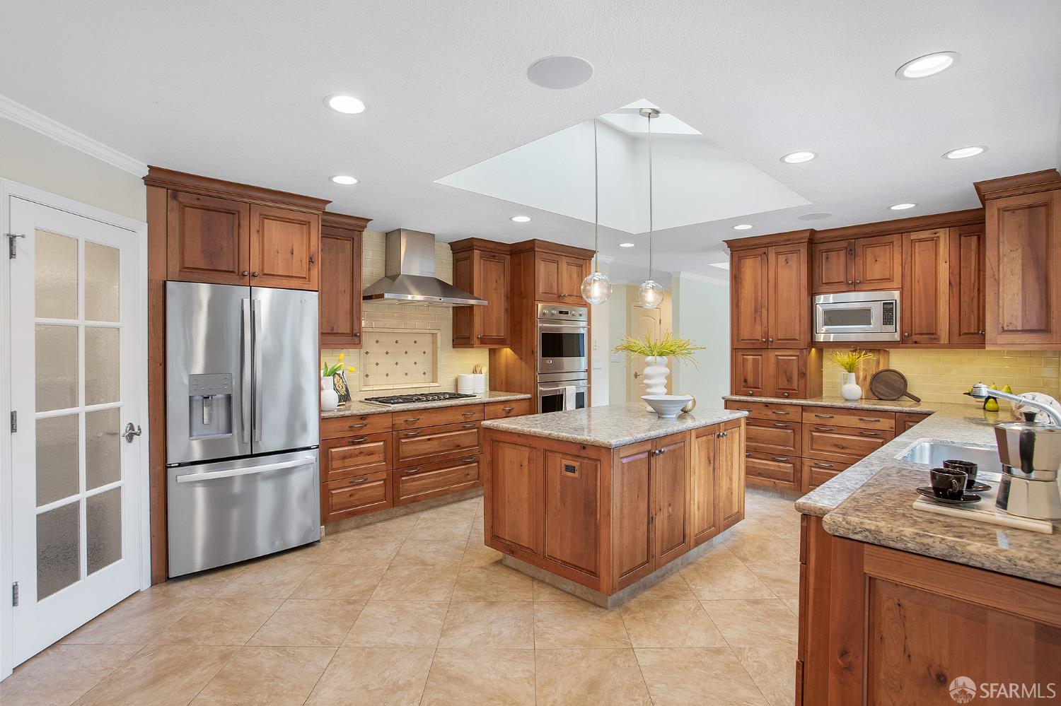 Detail Gallery Image 13 of 50 For 221 Likely Dr, Alamo,  CA 94507 - 4 Beds | 3 Baths