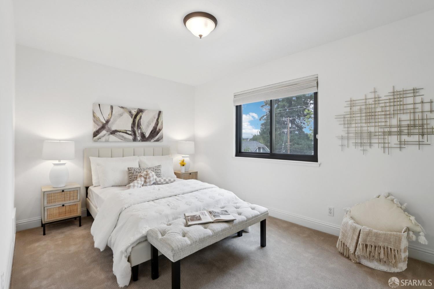 Detail Gallery Image 24 of 47 For 733 Fairfield Rd #8,  Burlingame,  CA 94010 - 2 Beds | 2/1 Baths