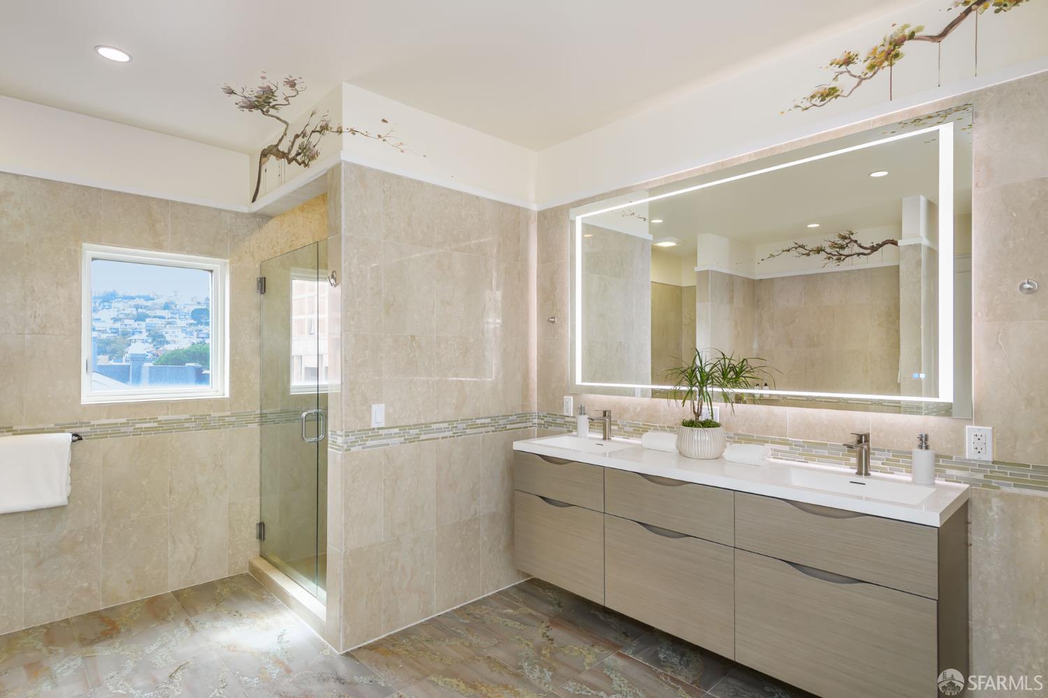 Detail Gallery Image 14 of 27 For 582 Diamond St, San Francisco,  CA 94114 - 3 Beds | 3/1 Baths