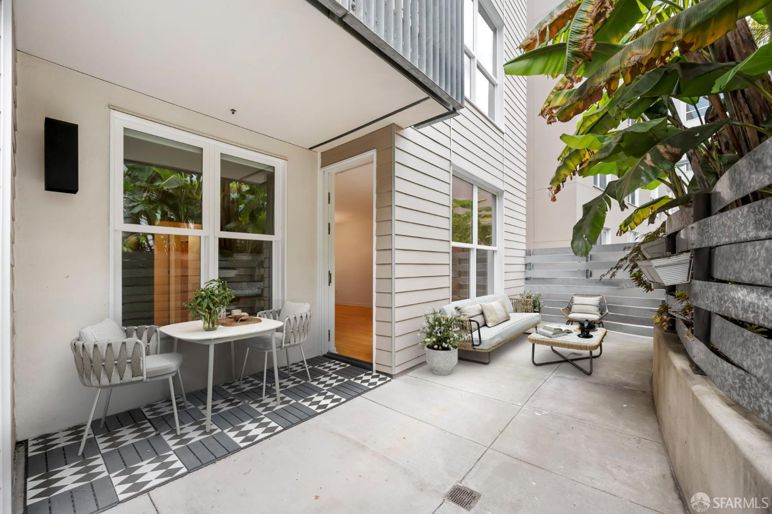 Detail Gallery Image 9 of 53 For 5800 3rd St #1121,  San Francisco,  CA 94124 - 3 Beds | 3 Baths
