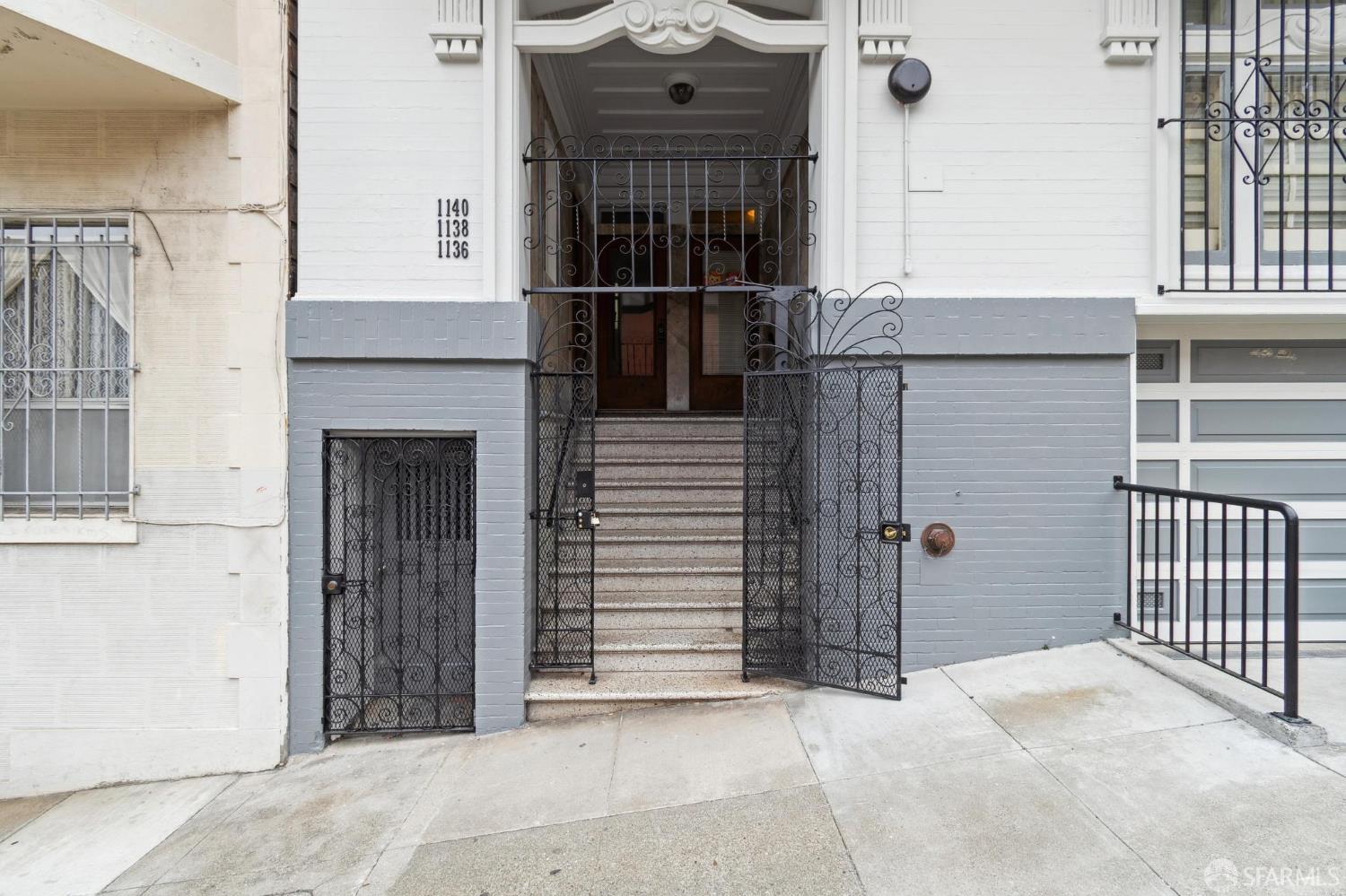 Detail Gallery Image 3 of 98 For 1136 Mason St, San Francisco,  CA 94108 - – Beds | – Baths