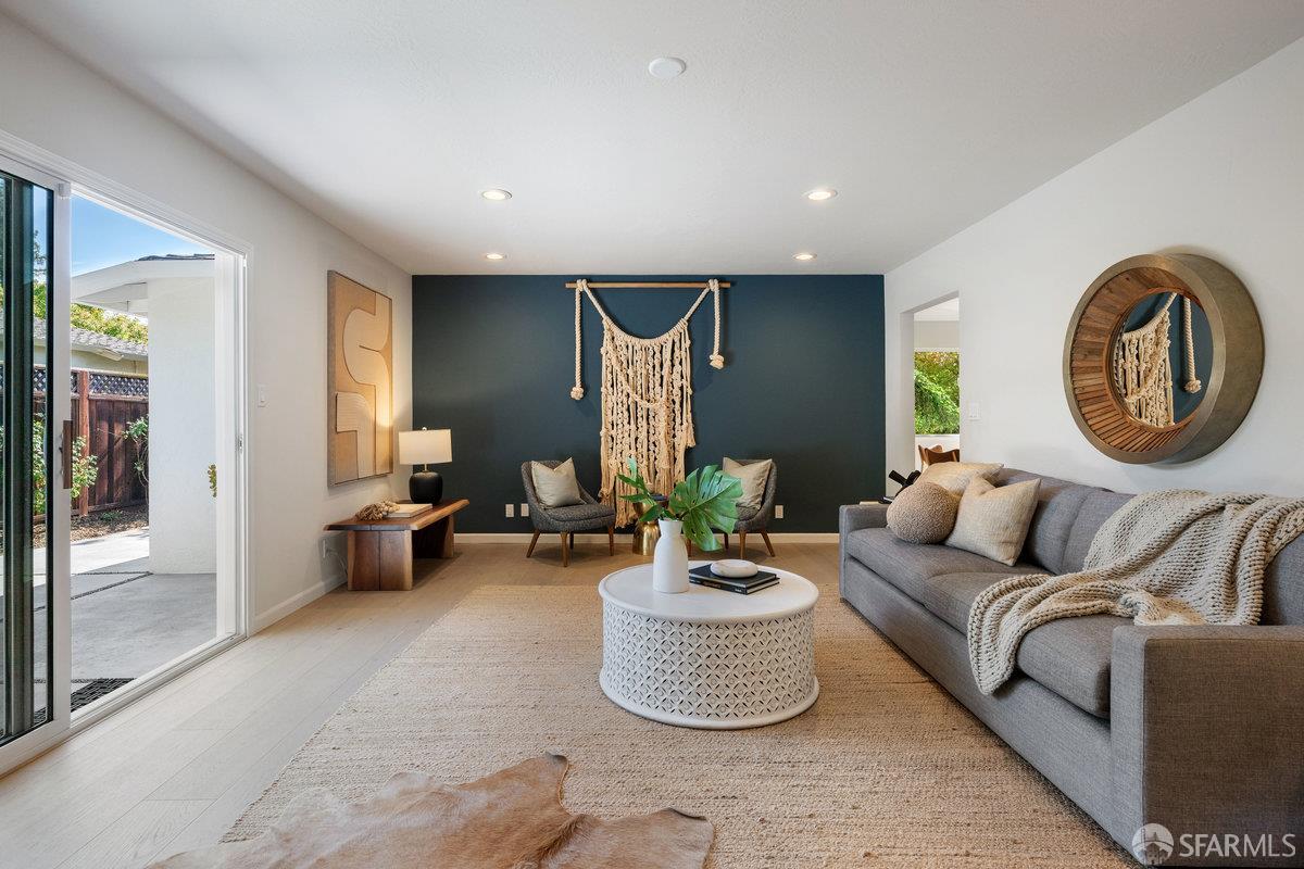 Detail Gallery Image 42 of 58 For 714 Wimbledon Rd, Walnut Creek,  CA 94598 - 5 Beds | 2/1 Baths
