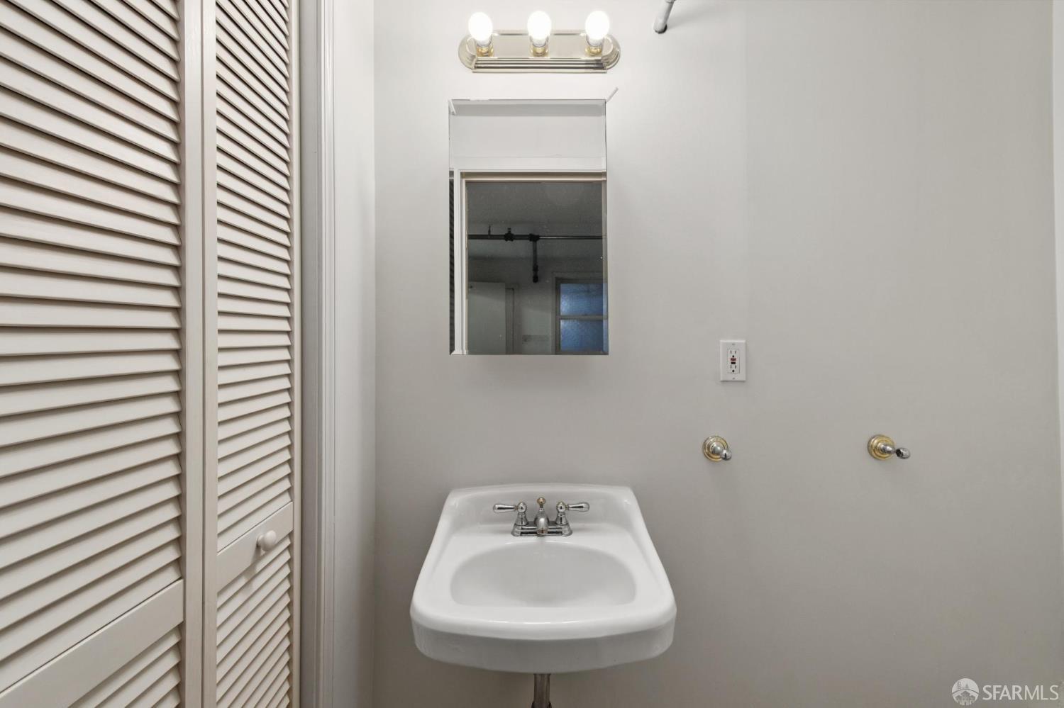 Detail Gallery Image 93 of 98 For 1136 Mason St, San Francisco,  CA 94108 - – Beds | – Baths