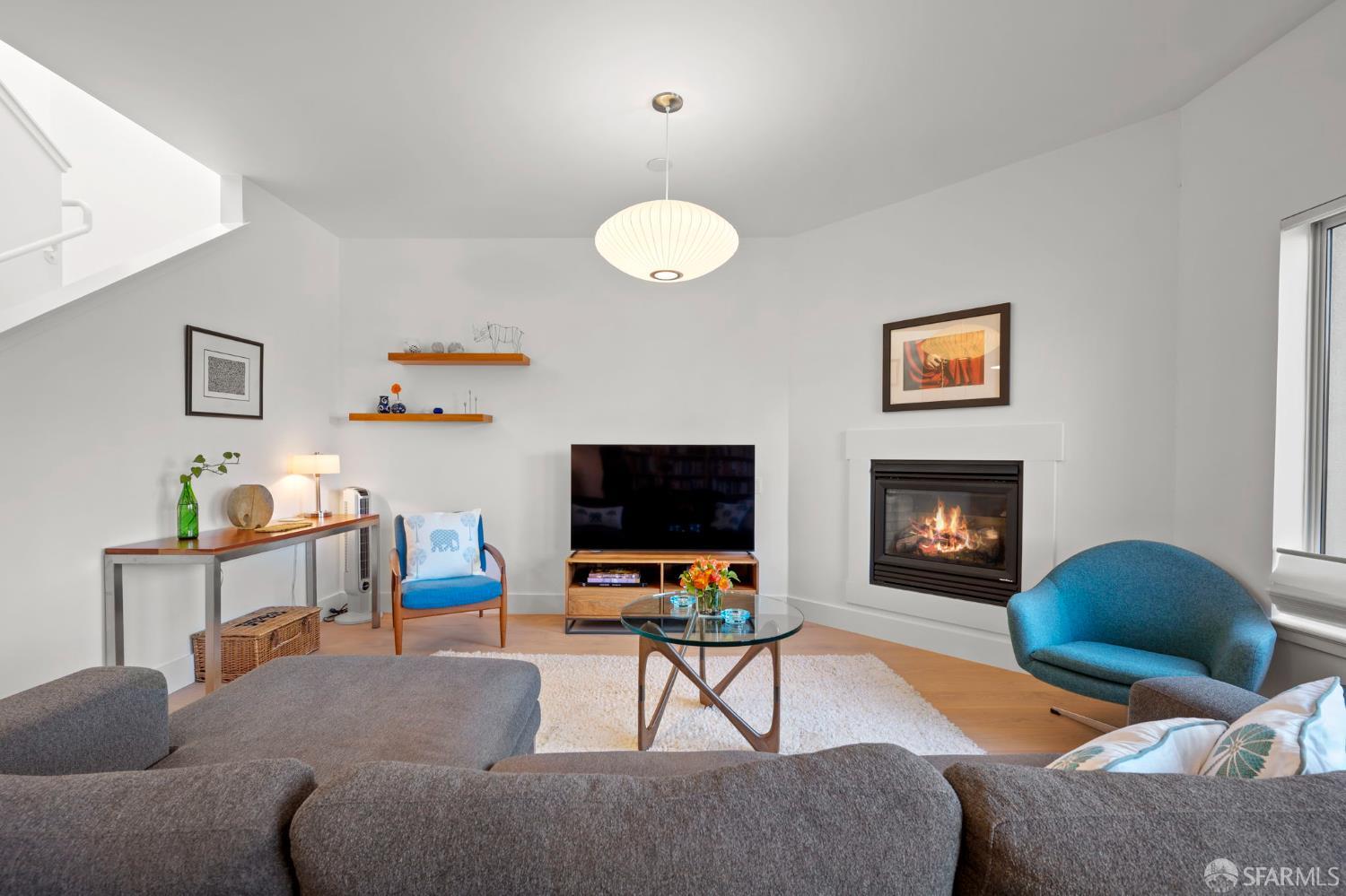 Detail Gallery Image 11 of 68 For 638 19th St #15,  San Francisco,  CA 94107 - 3 Beds | 2/1 Baths