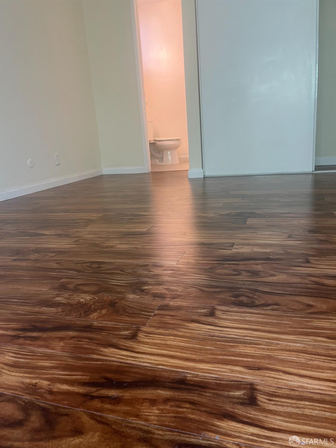 Detail Gallery Image 5 of 7 For 725 Auburn Pl #106,  Hayward,  CA 94544 - 2 Beds | 2 Baths