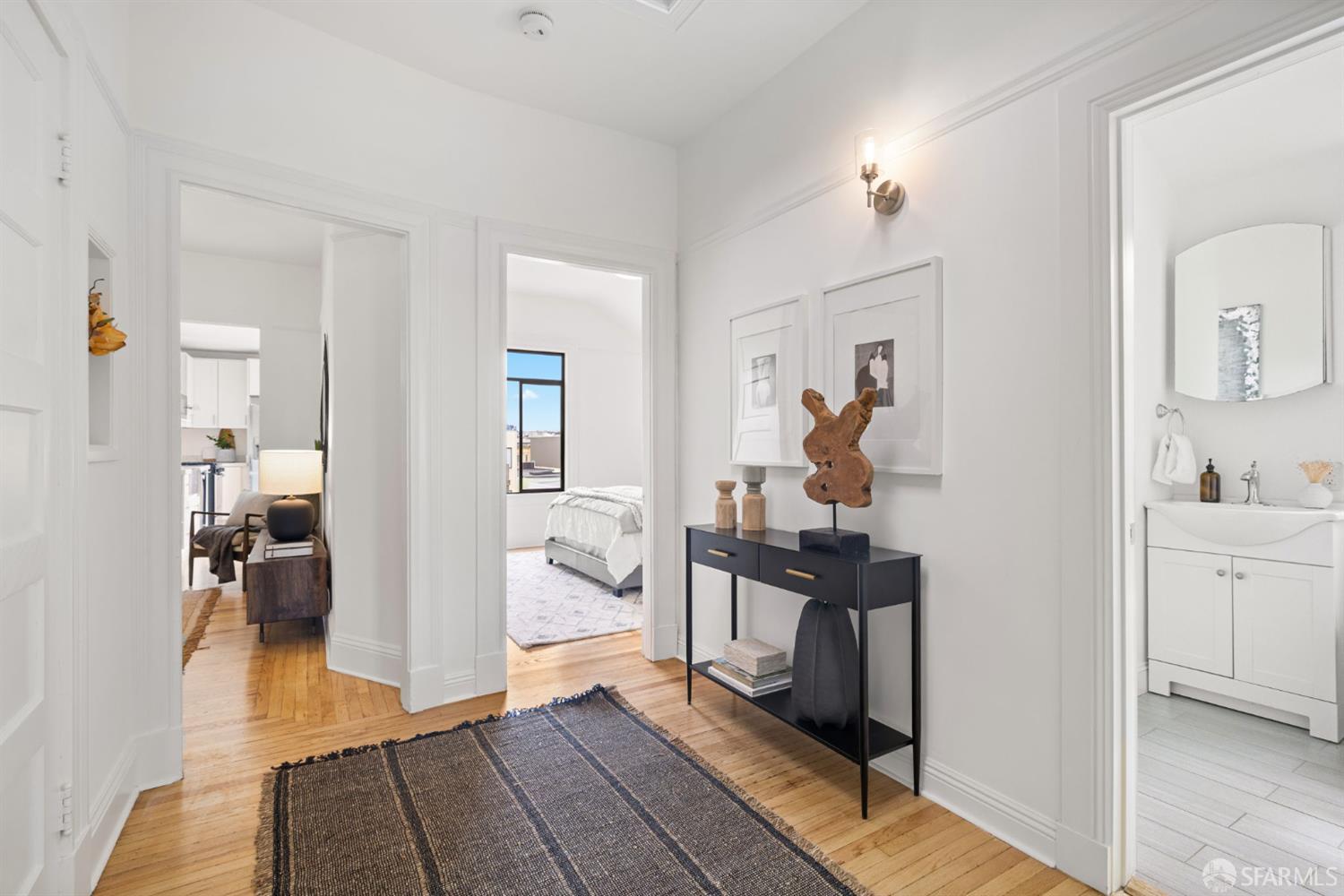 Photo #3: 425072400 Listing 