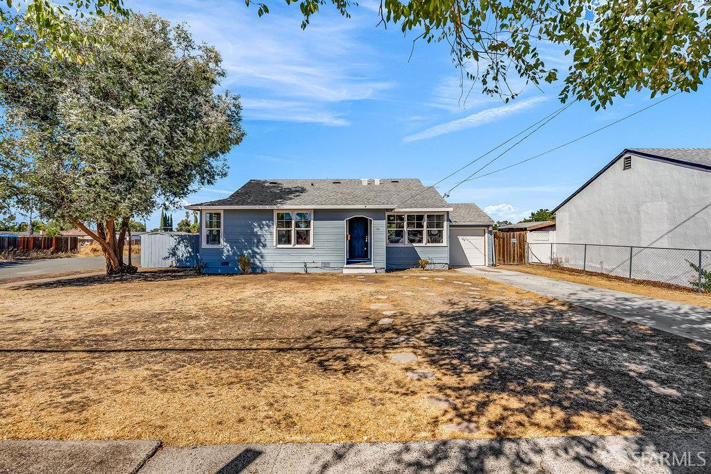 Detail Gallery Image 2 of 51 For 96 Alvarado Ave, Pittsburg,  CA 94565 - 4 Beds | 2 Baths
