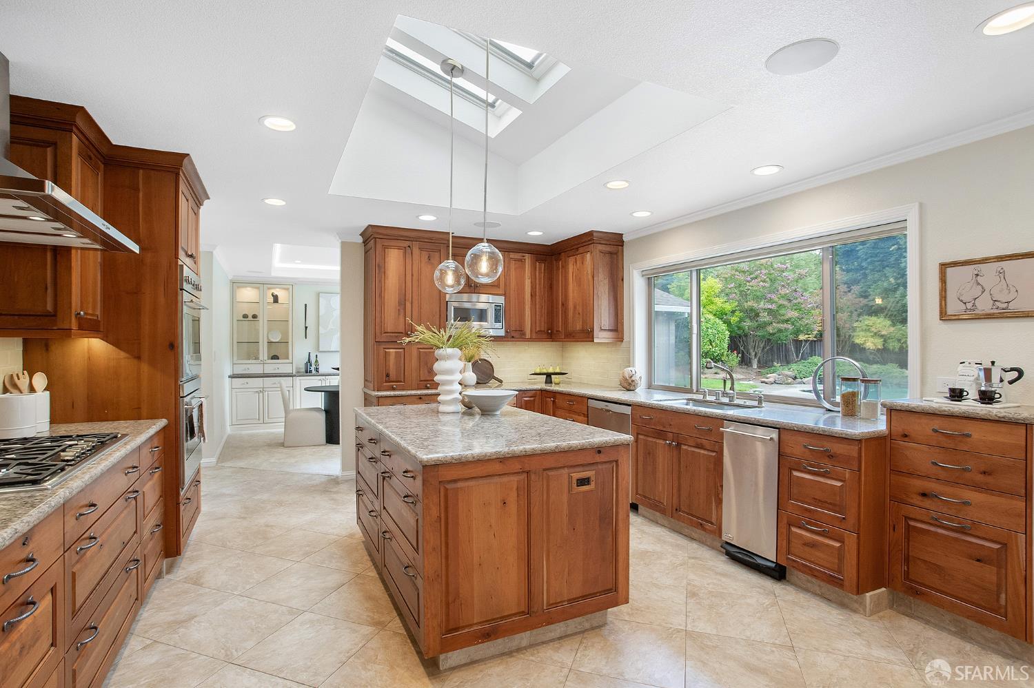 Detail Gallery Image 12 of 50 For 221 Likely Dr, Alamo,  CA 94507 - 4 Beds | 3 Baths