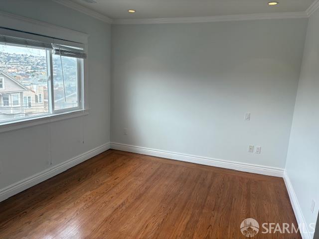 Detail Gallery Image 2 of 8 For 1125 Naples St, San Francisco,  CA 94112 - 4 Beds | 5 Baths