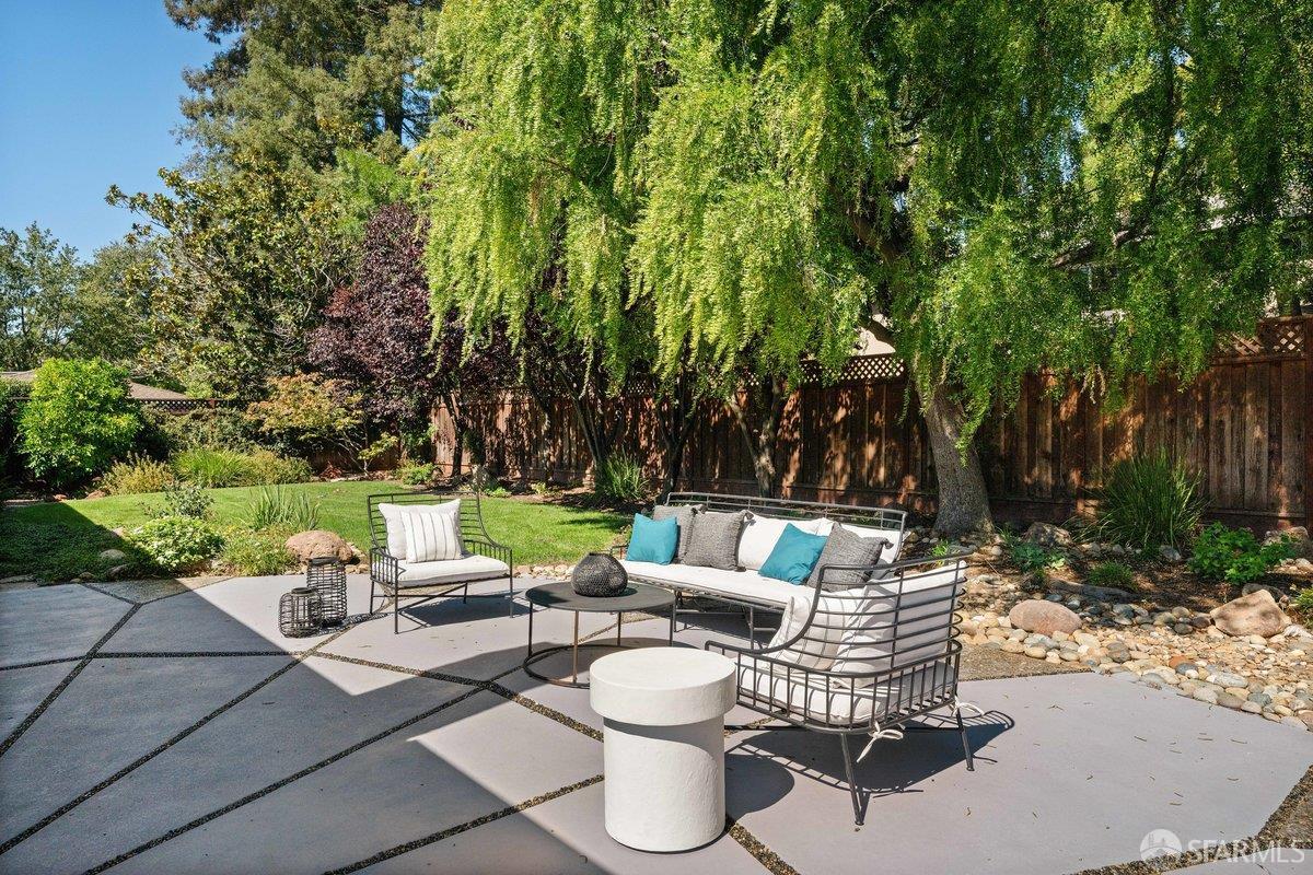 Detail Gallery Image 54 of 58 For 714 Wimbledon Rd, Walnut Creek,  CA 94598 - 5 Beds | 2/1 Baths