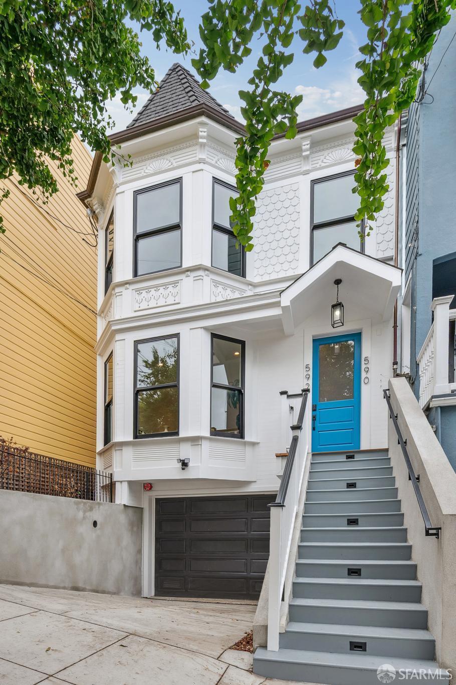 Detail Gallery Image 3 of 68 For 592 Sanchez St, San Francisco,  CA 94114 - 3 Beds | 3/1 Baths