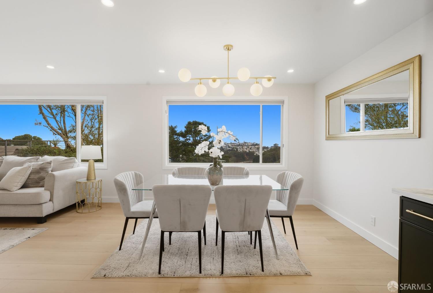 Detail Gallery Image 13 of 78 For 81 Skyview Way, San Francisco,  CA 94131 - 4 Beds | 2/1 Baths
