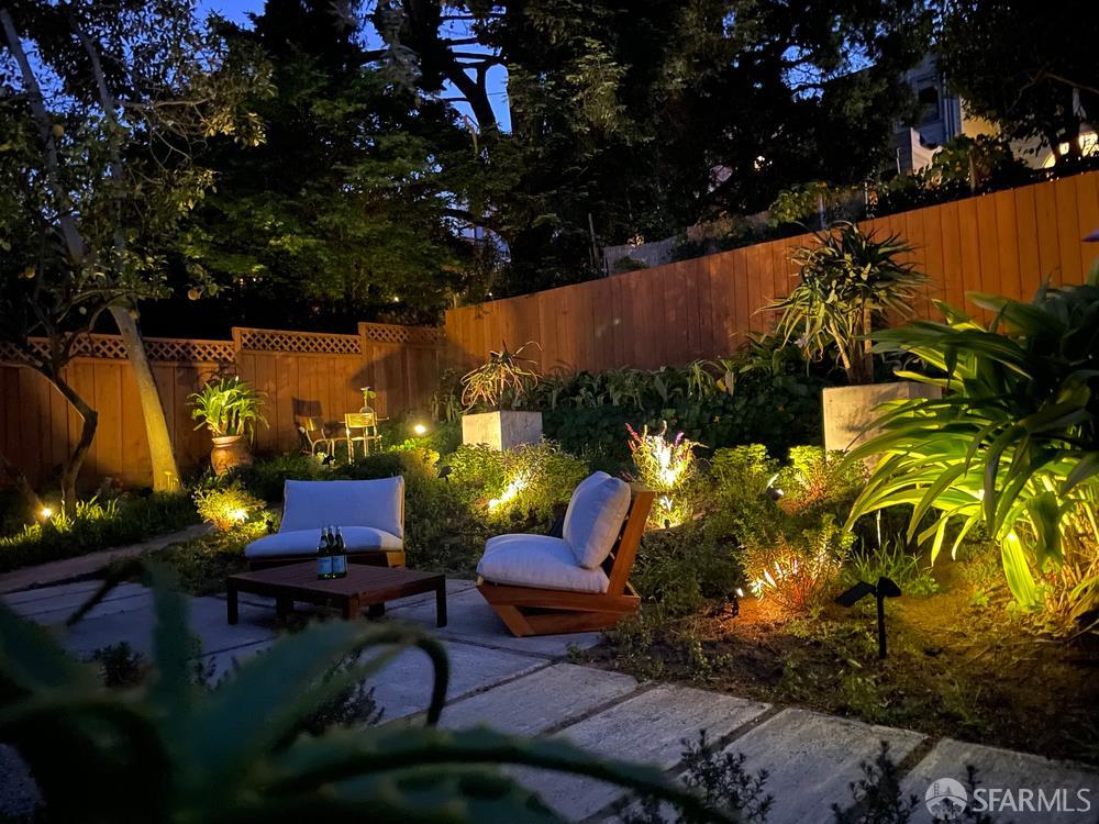 Detail Gallery Image 47 of 68 For 1336 Guerrero St a,  San Francisco,  CA 94110 - 3 Beds | 2 Baths