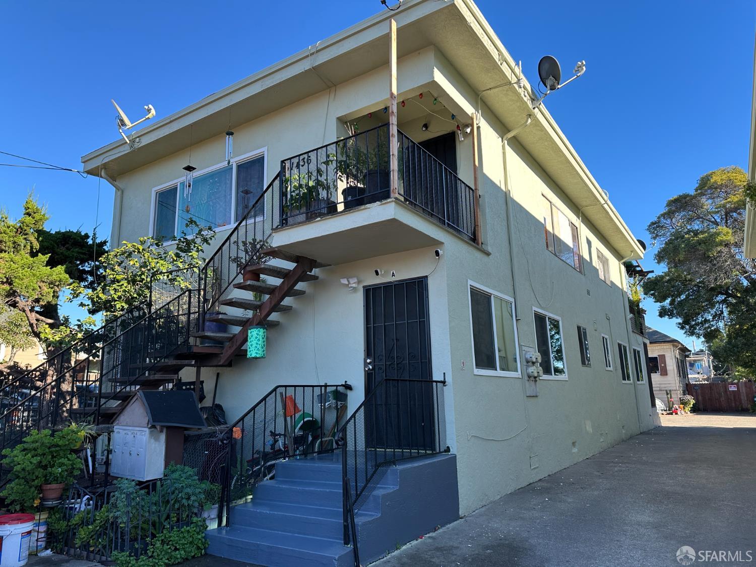 Detail Gallery Image 2 of 23 For 1430 45th Ave, Oakland,  CA 94601 - – Beds | – Baths