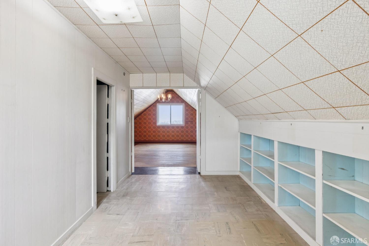 Detail Gallery Image 33 of 40 For 212 Hoffman Ave, San Francisco,  CA 94114 - 5 Beds | 2 Baths