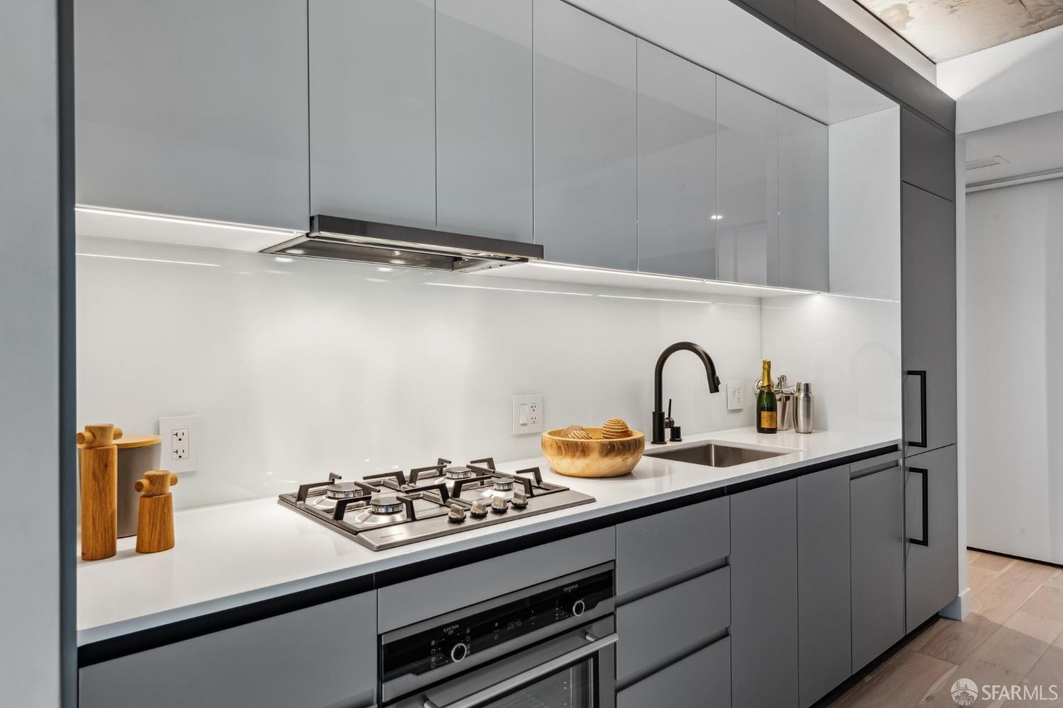 Detail Gallery Image 5 of 33 For 960 Market St #501,  San Francisco,  CA 94102 - 1 Beds | 1 Baths