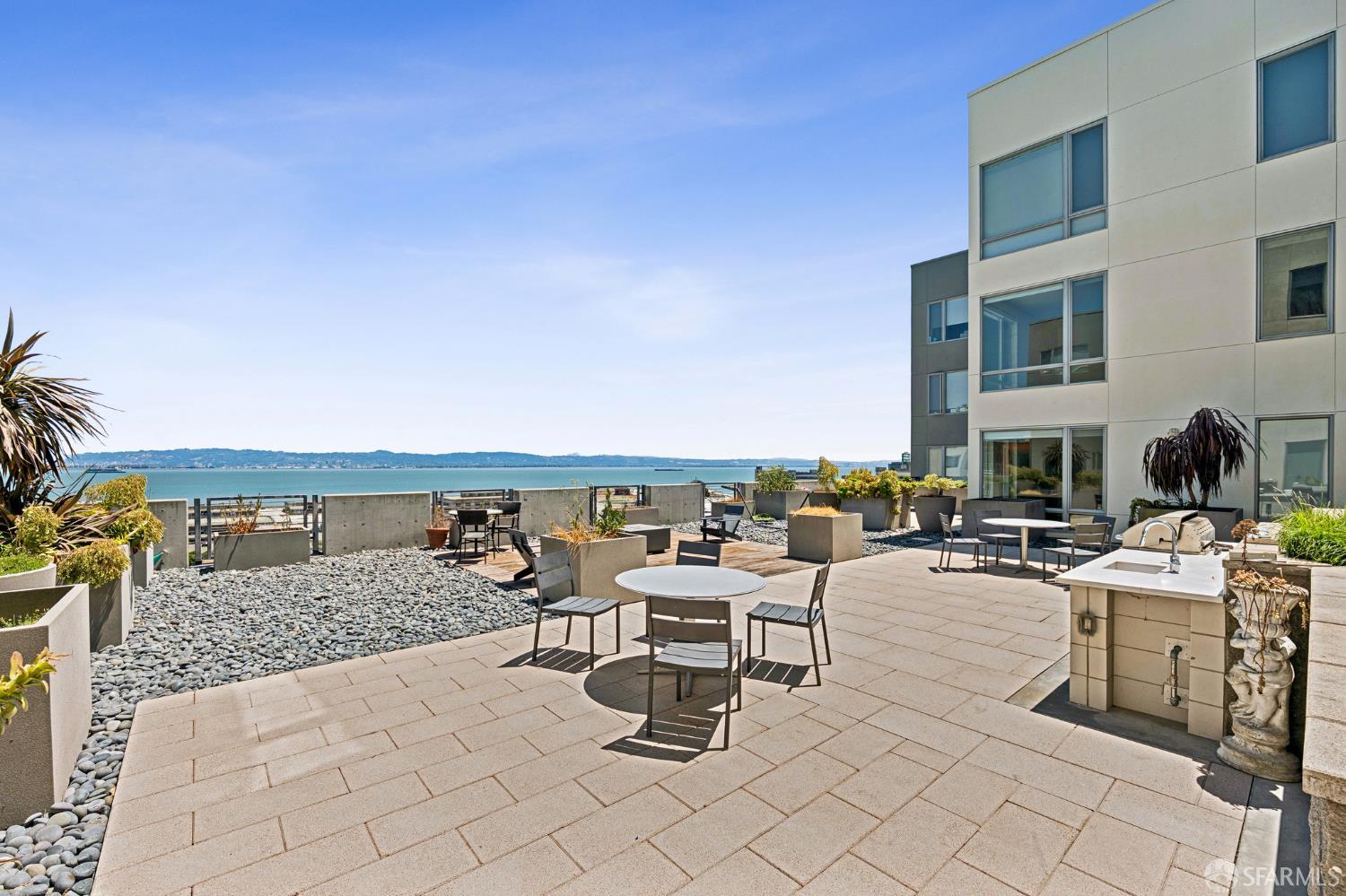 Detail Gallery Image 22 of 32 For 52 Innes Ct #309,  San Francisco,  CA 94124 - 2 Beds | 2 Baths