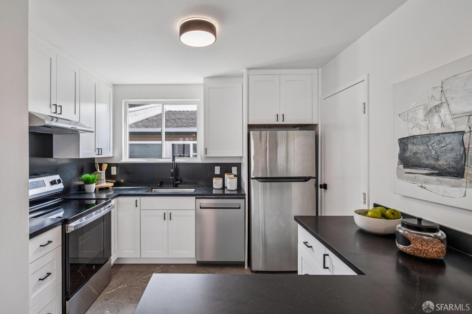 Detail Gallery Image 23 of 44 For 269 Beachview Ave, Pacifica,  CA 94044 - 3 Beds | 1 Baths