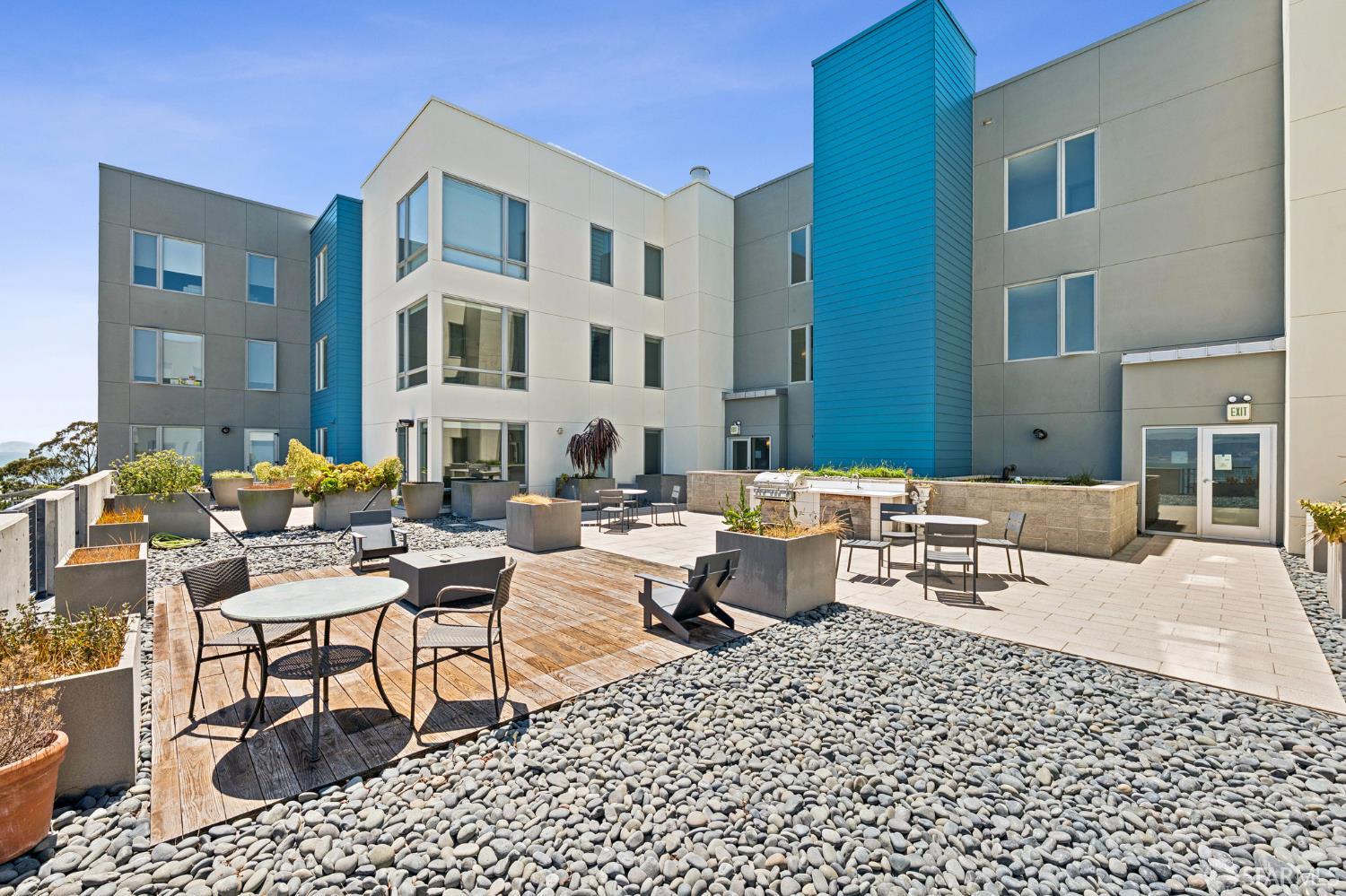 Detail Gallery Image 21 of 32 For 52 Innes Ct #309,  San Francisco,  CA 94124 - 2 Beds | 2 Baths