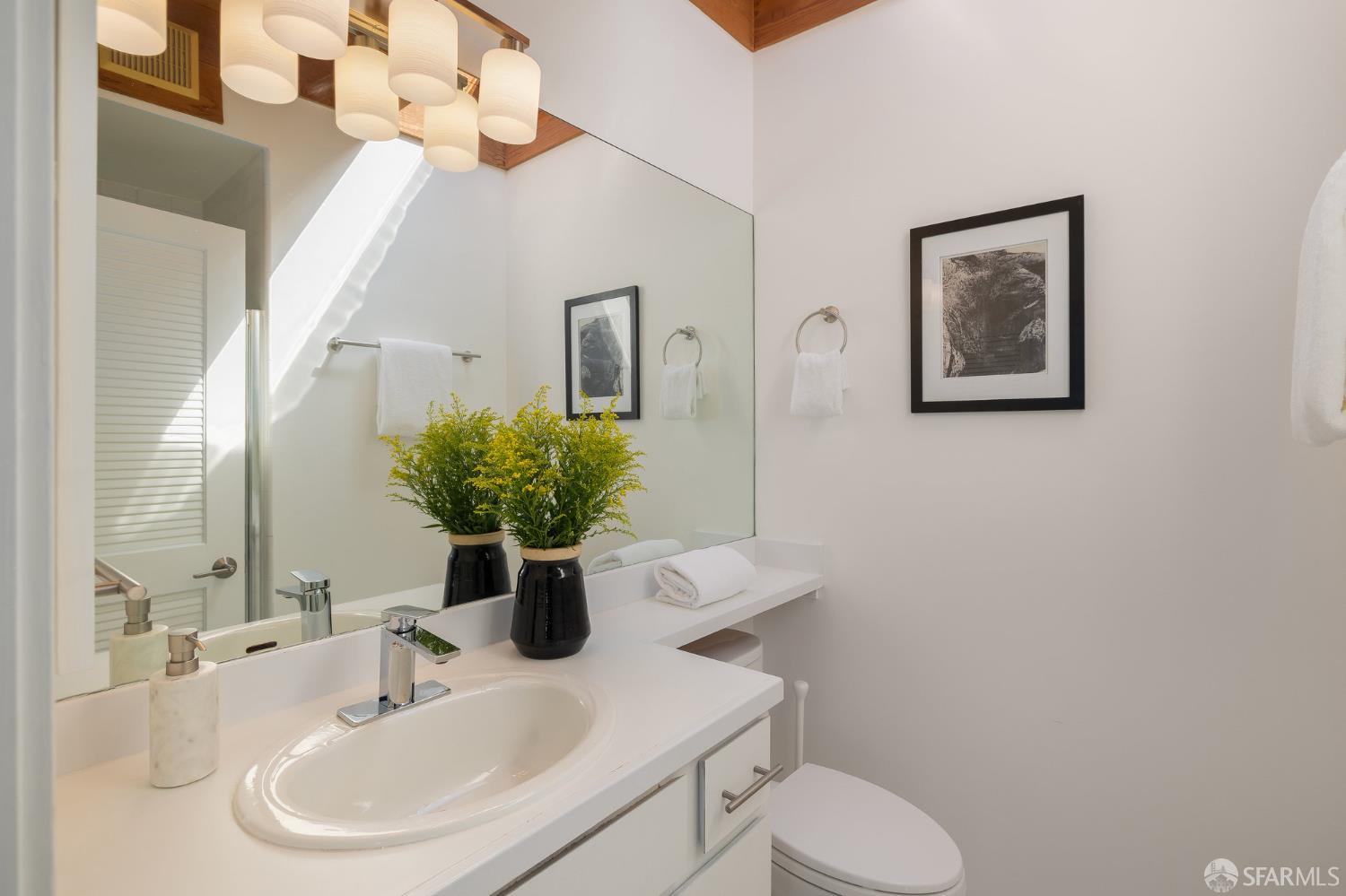 Detail Gallery Image 38 of 66 For 370 Church St #G,  San Francisco,  CA 94114 - 2 Beds | 2 Baths