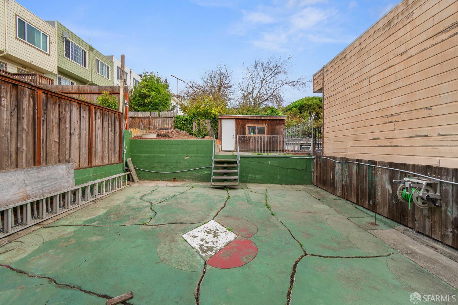 Detail Gallery Image 19 of 29 For 1636 Bacon St, San Francisco,  CA 94134 - 2 Beds | 1 Baths