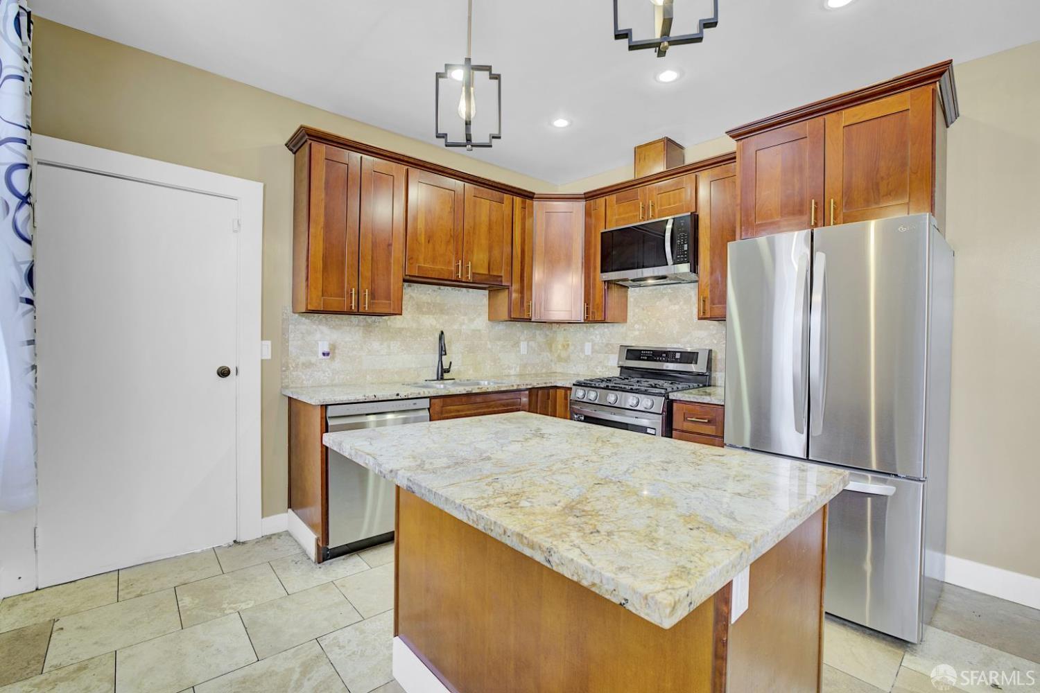 Detail Gallery Image 26 of 46 For 1298 Revere Ave, San Francisco,  CA 94124 - 3 Beds | 1 Baths