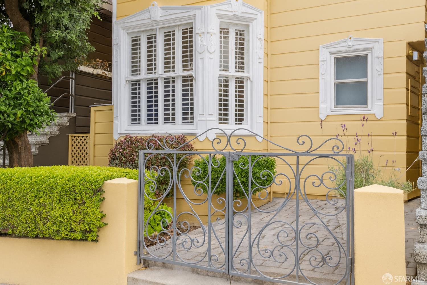 Detail Gallery Image 2 of 15 For 1819 Lyon St #1,  San Francisco,  CA 94115 - 1 Beds | 1 Baths