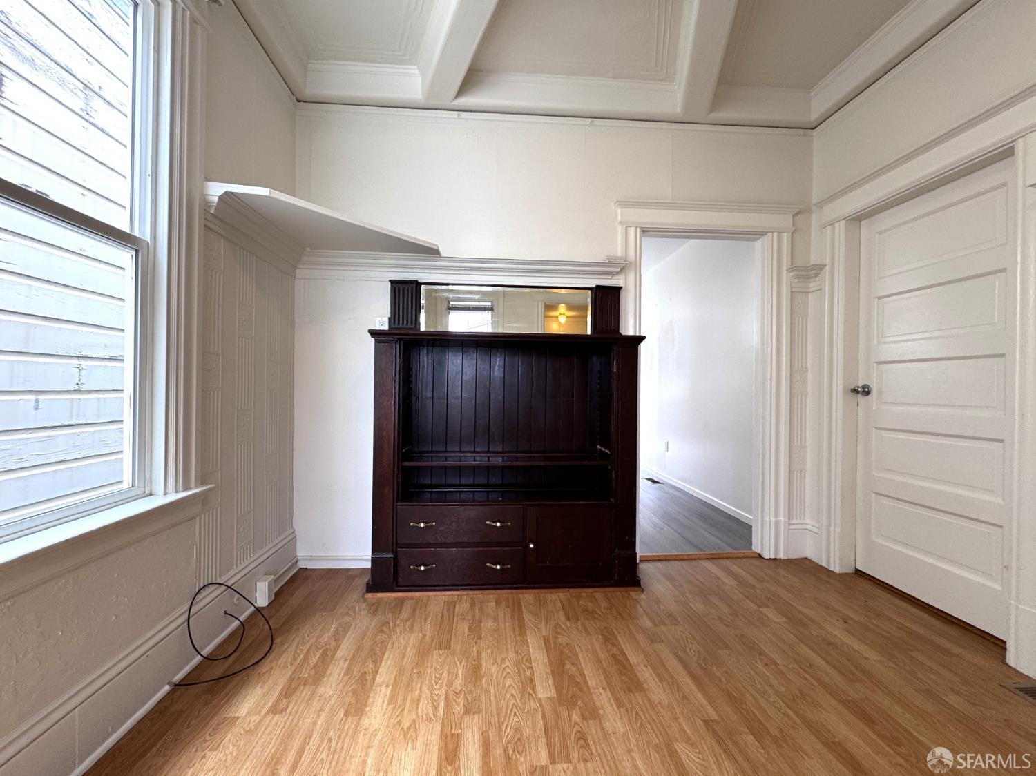 Detail Gallery Image 14 of 37 For 251 Tingley St, San Francisco,  CA 94112 - 3 Beds | 3 Baths