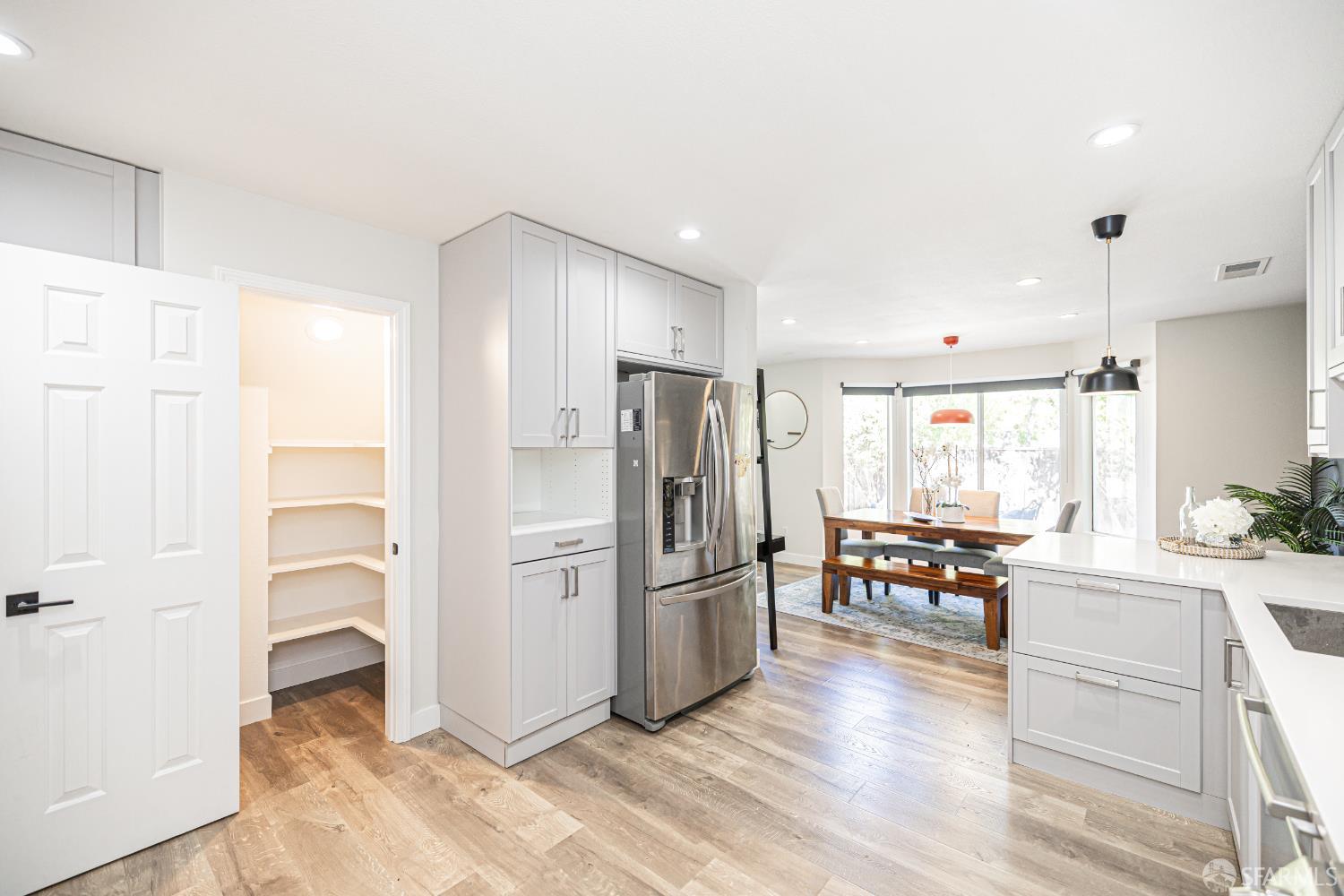 Detail Gallery Image 12 of 27 For 187 Waterford Meadow Ct, Milpitas,  CA 95035 - 3 Beds | 2/1 Baths