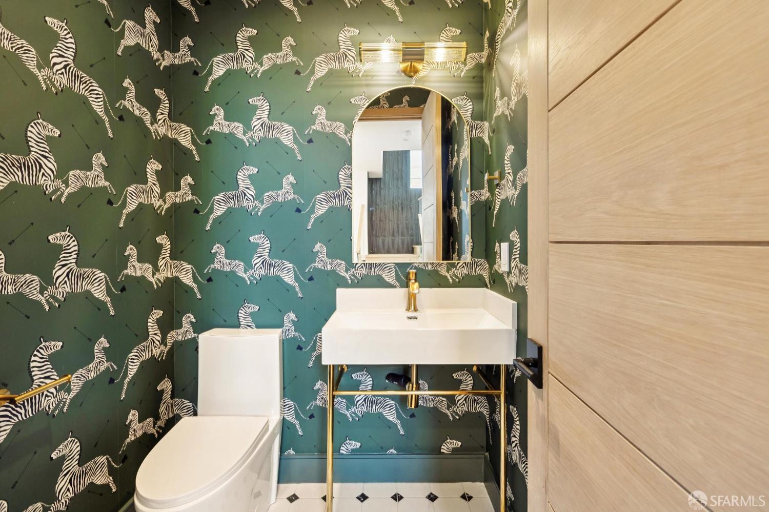 Detail Gallery Image 28 of 43 For 14 Channing Rd, Burlingame,  CA 94010 - 4 Beds | 4/1 Baths