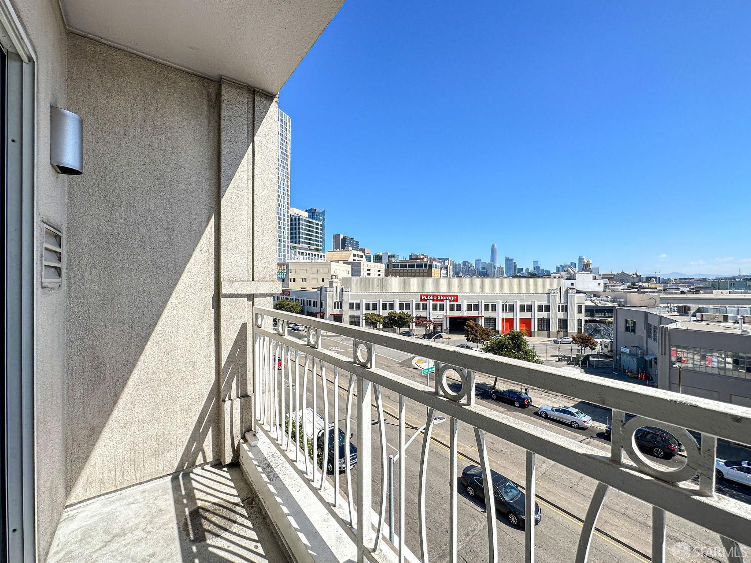 Detail Gallery Image 12 of 21 For 140 S Van Ness Ave #415,  San Francisco,  CA 94103 - 1 Beds | 1/1 Baths