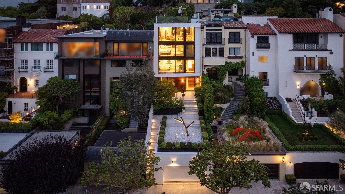 Detail Gallery Image 54 of 61 For 2833 Vallejo St, San Francisco,  CA 94123 - 5 Beds | 6/1 Baths