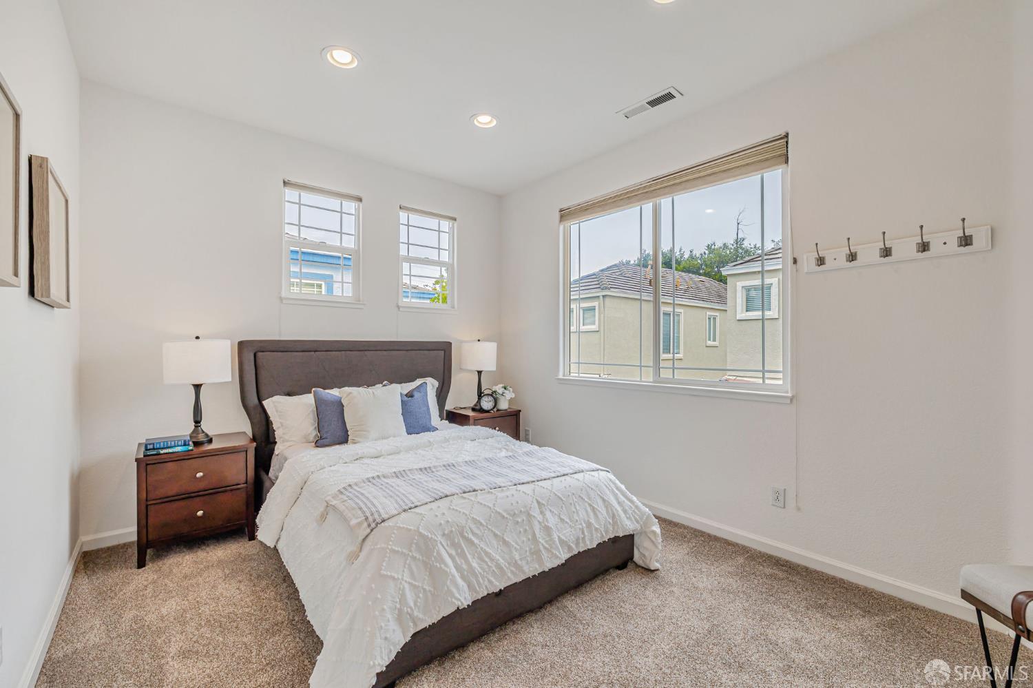 Detail Gallery Image 21 of 36 For 5220 Union Ave, San Jose,  CA 95124 - 4 Beds | 2/1 Baths