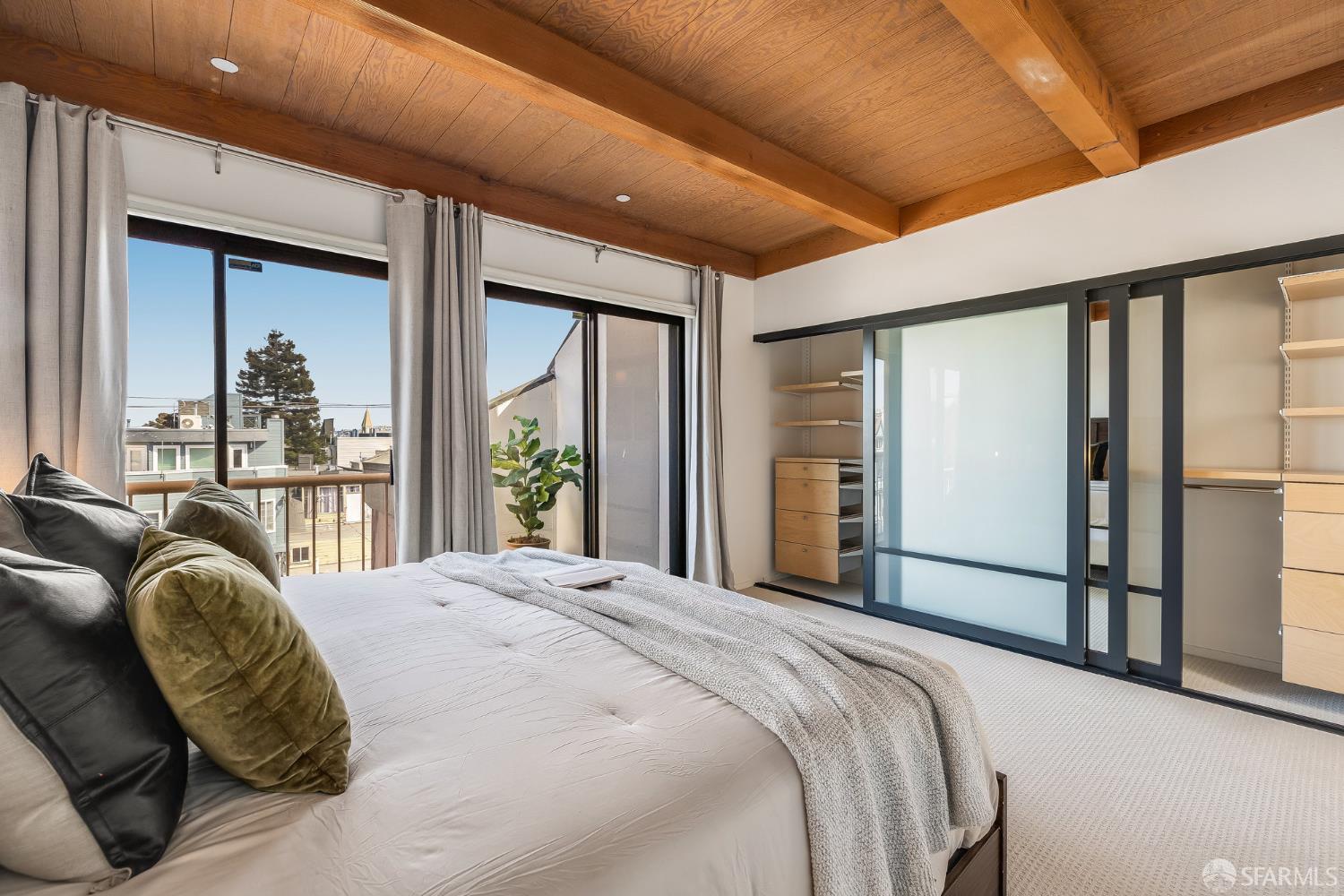 Detail Gallery Image 29 of 66 For 370 Church St #G,  San Francisco,  CA 94114 - 2 Beds | 2 Baths