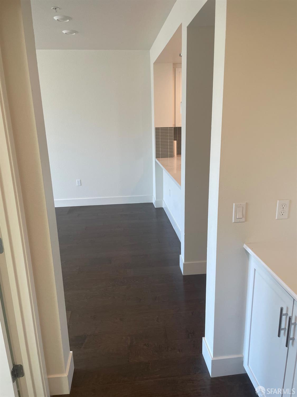 Detail Gallery Image 14 of 30 For 657 Walnut Ave #522,  San Carlos,  CA 94070 - 1 Beds | 1 Baths