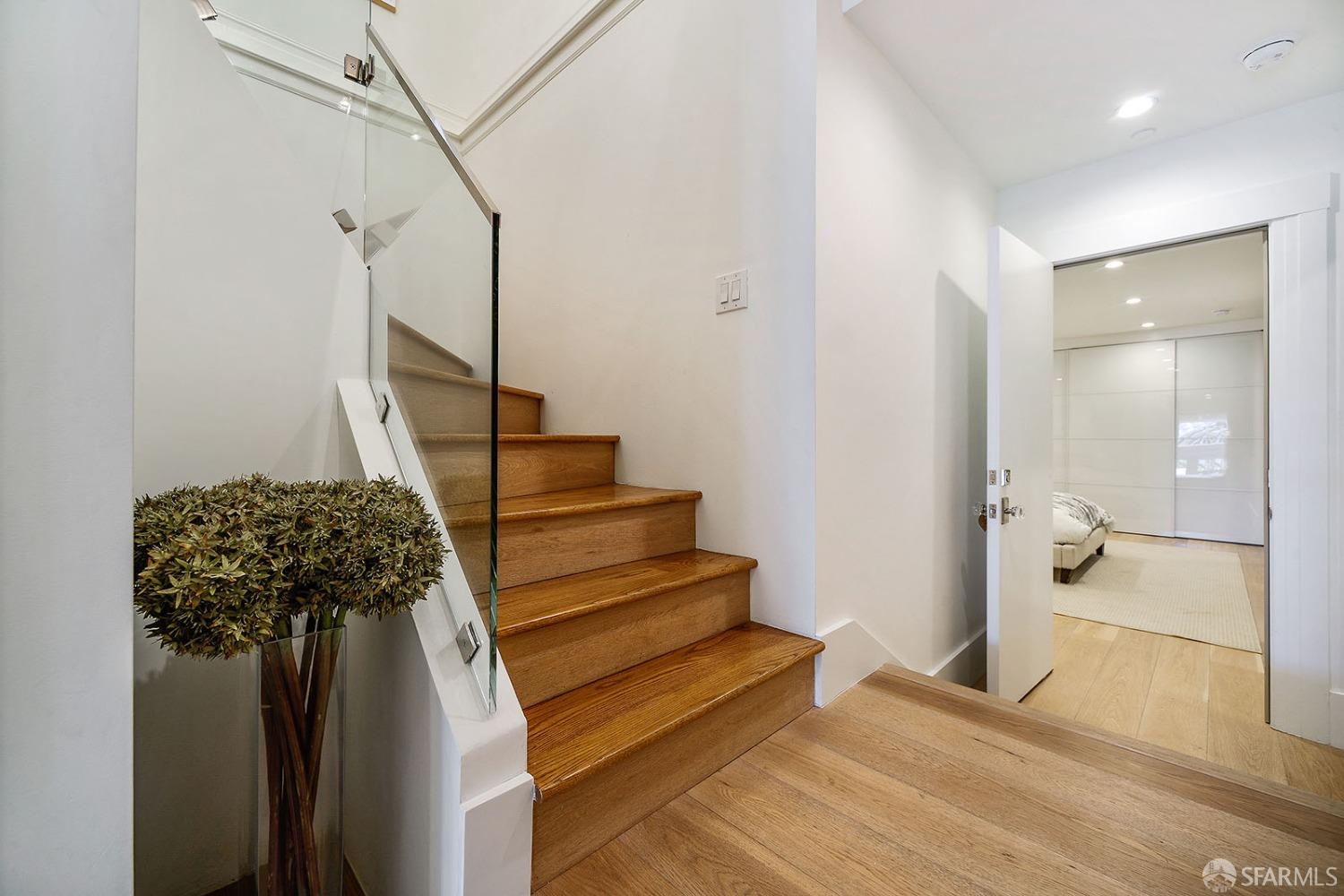 Detail Gallery Image 21 of 51 For 817 Oak St, San Francisco,  CA 94117 - – Beds | – Baths