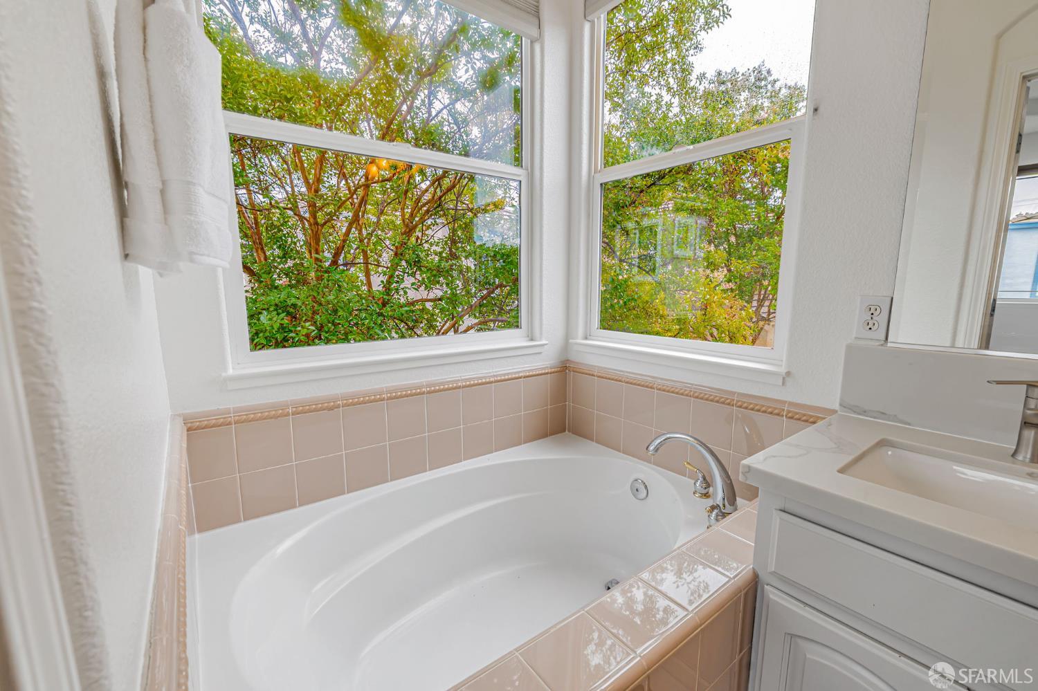 Detail Gallery Image 27 of 36 For 5220 Union Ave, San Jose,  CA 95124 - 4 Beds | 2/1 Baths