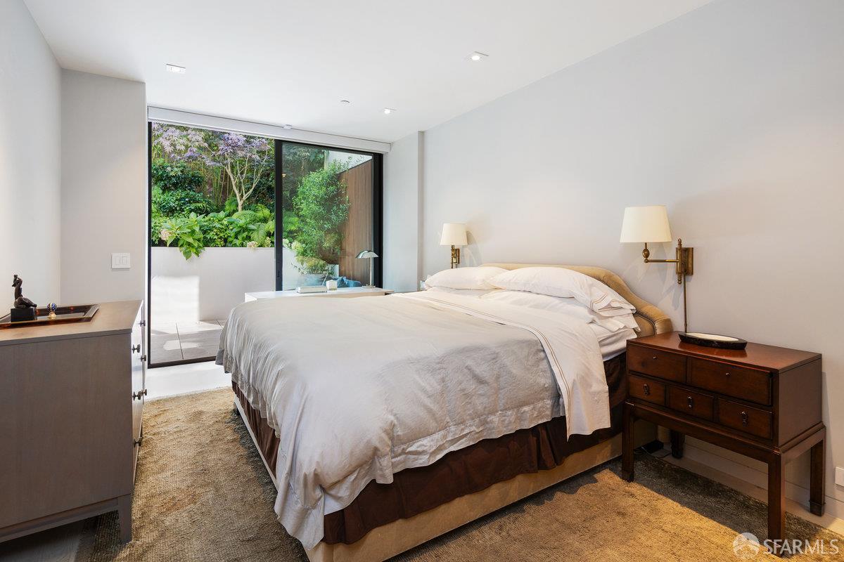 Detail Gallery Image 33 of 61 For 2833 Vallejo St, San Francisco,  CA 94123 - 5 Beds | 6/1 Baths