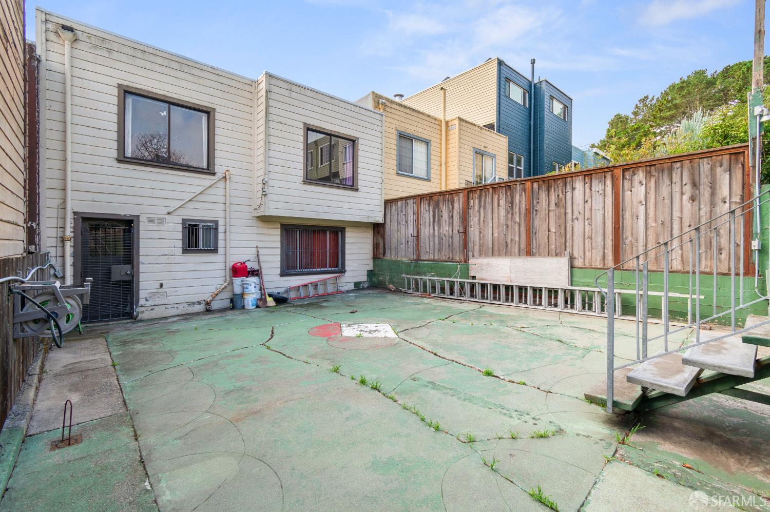 Detail Gallery Image 18 of 29 For 1636 Bacon St, San Francisco,  CA 94134 - 2 Beds | 1 Baths