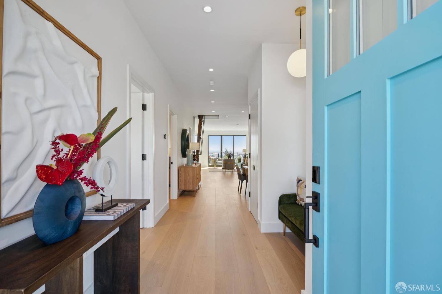 Detail Gallery Image 2 of 25 For 71 Bradford St, San Francisco,  CA 94110 - 4 Beds | 3 Baths