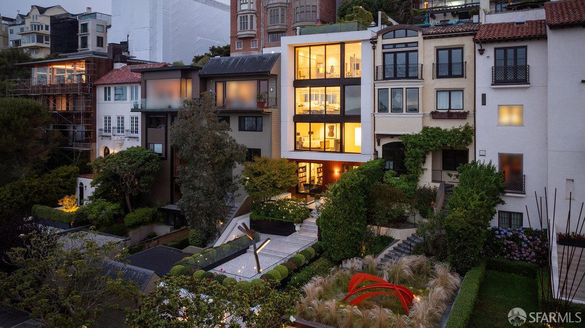 Detail Gallery Image 55 of 61 For 2833 Vallejo St, San Francisco,  CA 94123 - 5 Beds | 6/1 Baths