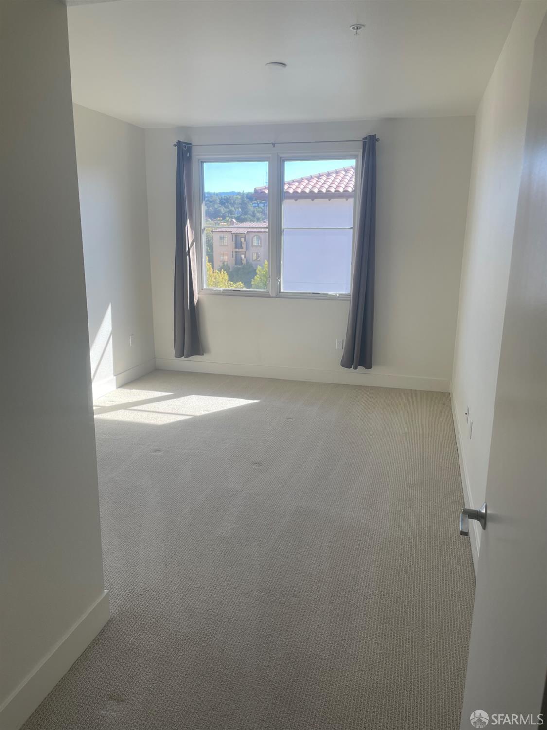 Detail Gallery Image 21 of 30 For 657 Walnut Ave #522,  San Carlos,  CA 94070 - 1 Beds | 1 Baths