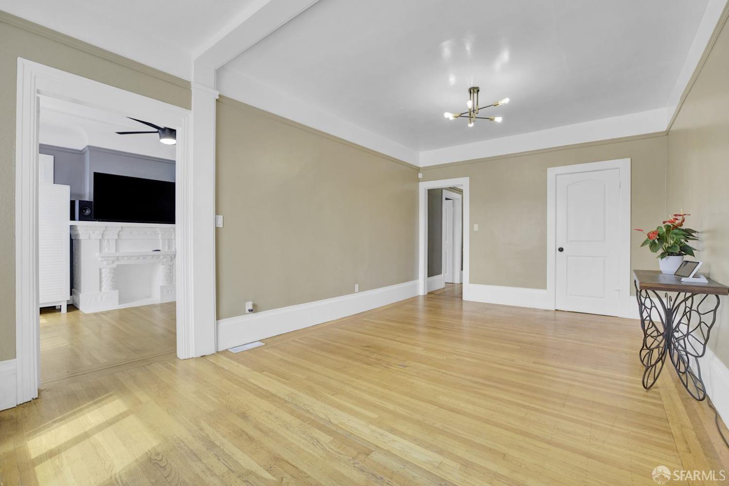 Detail Gallery Image 9 of 46 For 1298 Revere Ave, San Francisco,  CA 94124 - 3 Beds | 1 Baths