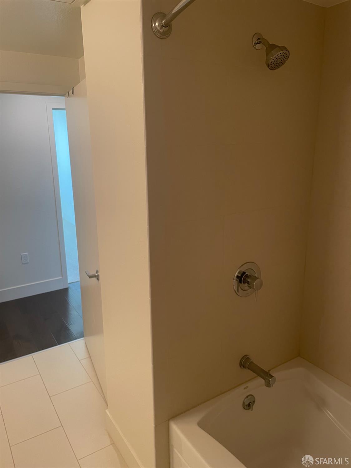 Detail Gallery Image 16 of 30 For 657 Walnut Ave #522,  San Carlos,  CA 94070 - 1 Beds | 1 Baths